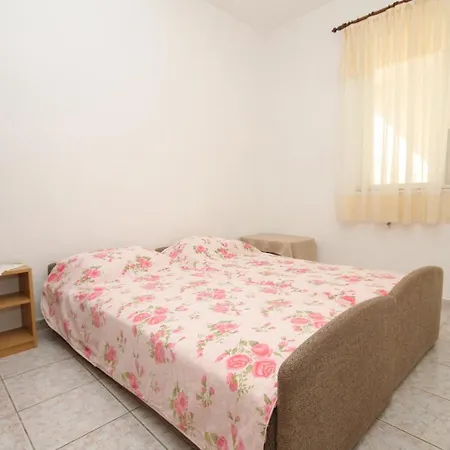 With Parking Space - 7647 פולה