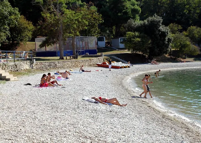 Apartman Apartments With Parking Space Pula - 7647