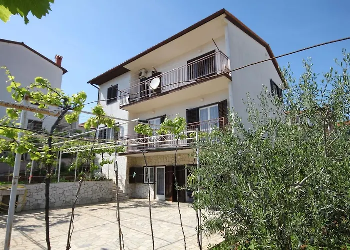 Apartments With Parking Space Pula - 7647 *