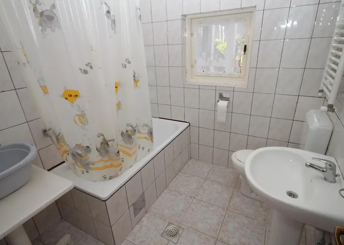 Apartments With Parking Space Pula - 7647 Apartman