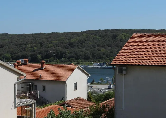 Apartments With Parking Space Pula - 7647 Apartman *