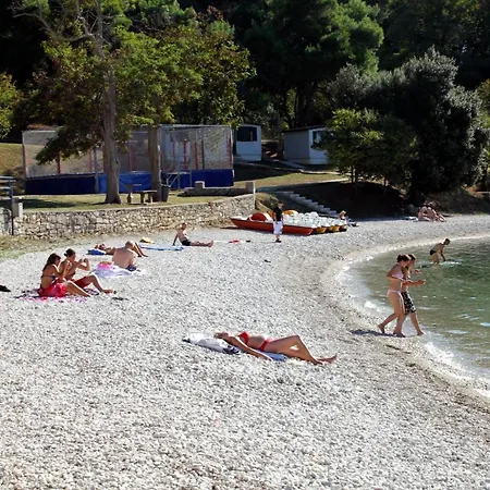 Apartment Apartments With Parking Space Pula - 7647